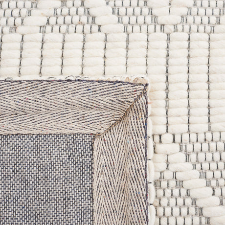 Safavieh Marbella Mrb908A Ivory/Beige Rug.