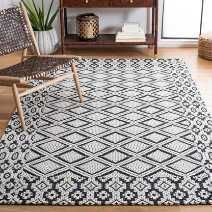 Safavieh Marbella Mrb951Z Ivory/Black Area Rug