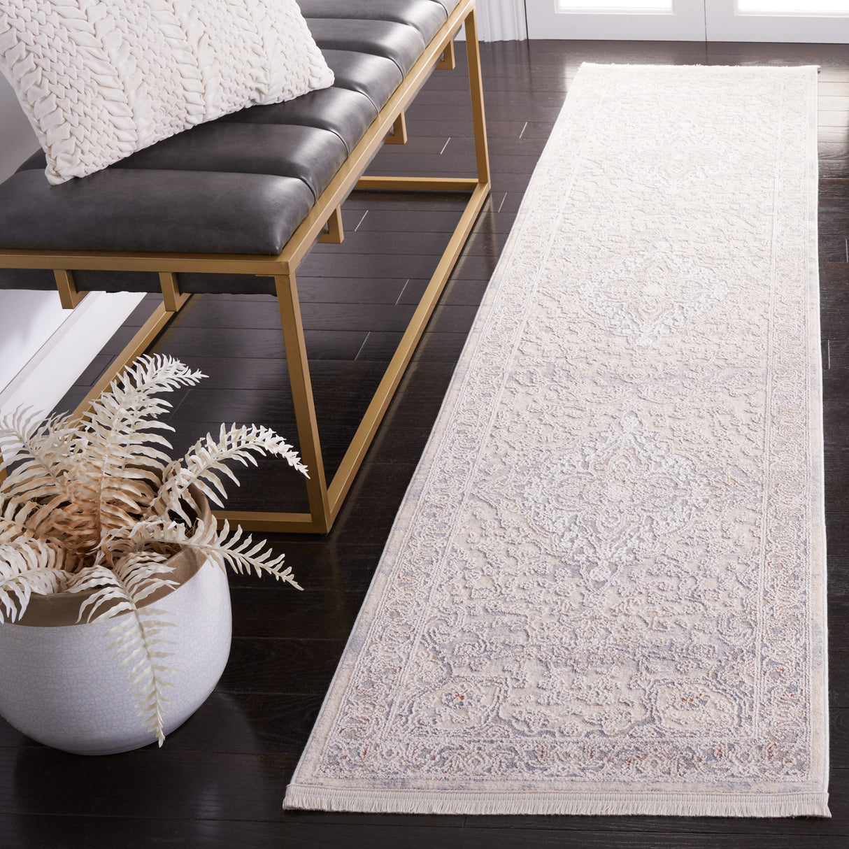Safavieh Marmara Mrm318B Beige/Light Blue Rug.