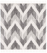 Safavieh Moroccan Tassel Mrt101A Ivory/Black Rug.