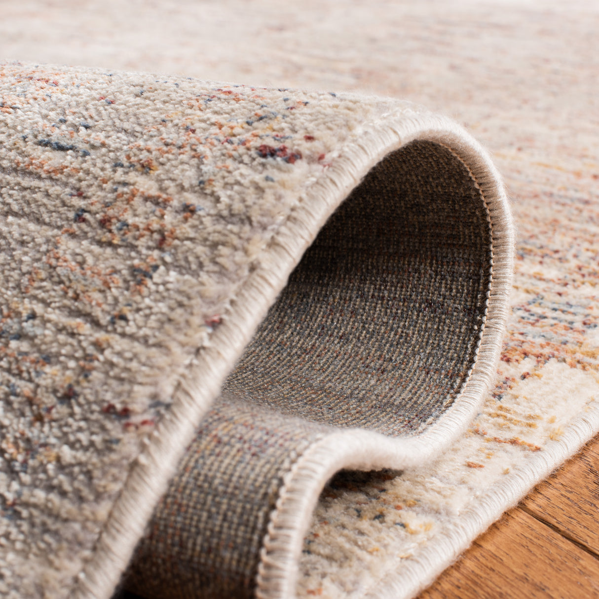 Safavieh Marvel Mrv850D Beige/Gold Rugs.
