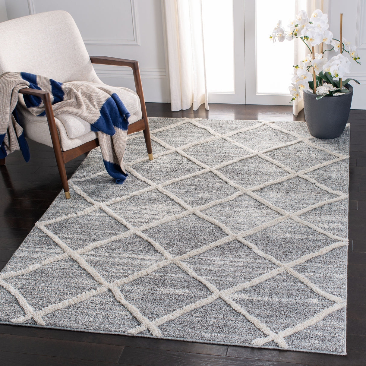 Safavieh Martha Stewart Msr0720A White/Light Grey Rugs.