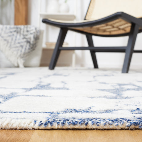 Safavieh Martha Stewart Msr4533M Blue/Ivory Rug.