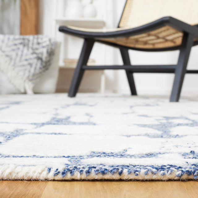 Safavieh Martha Stewart Msr4533M Blue/Ivory Rug.