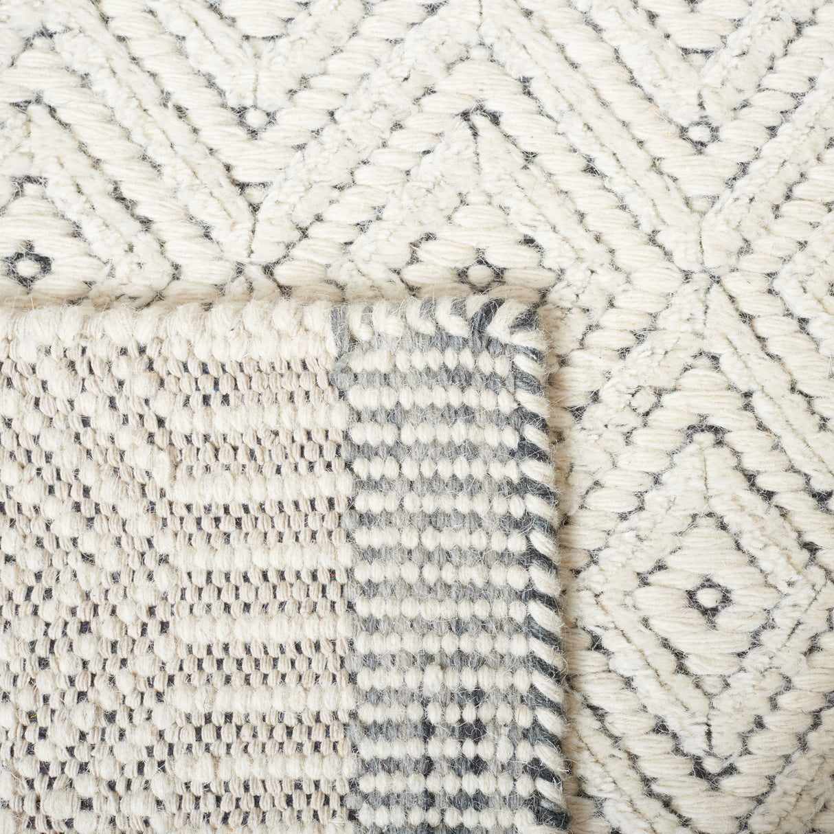 Safavieh Martha Stewart Msr9605A Ivory Rug.