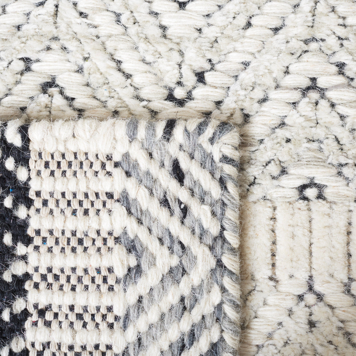 Safavieh Martha Stewart Msr9606A Ivory/Grey Rug.