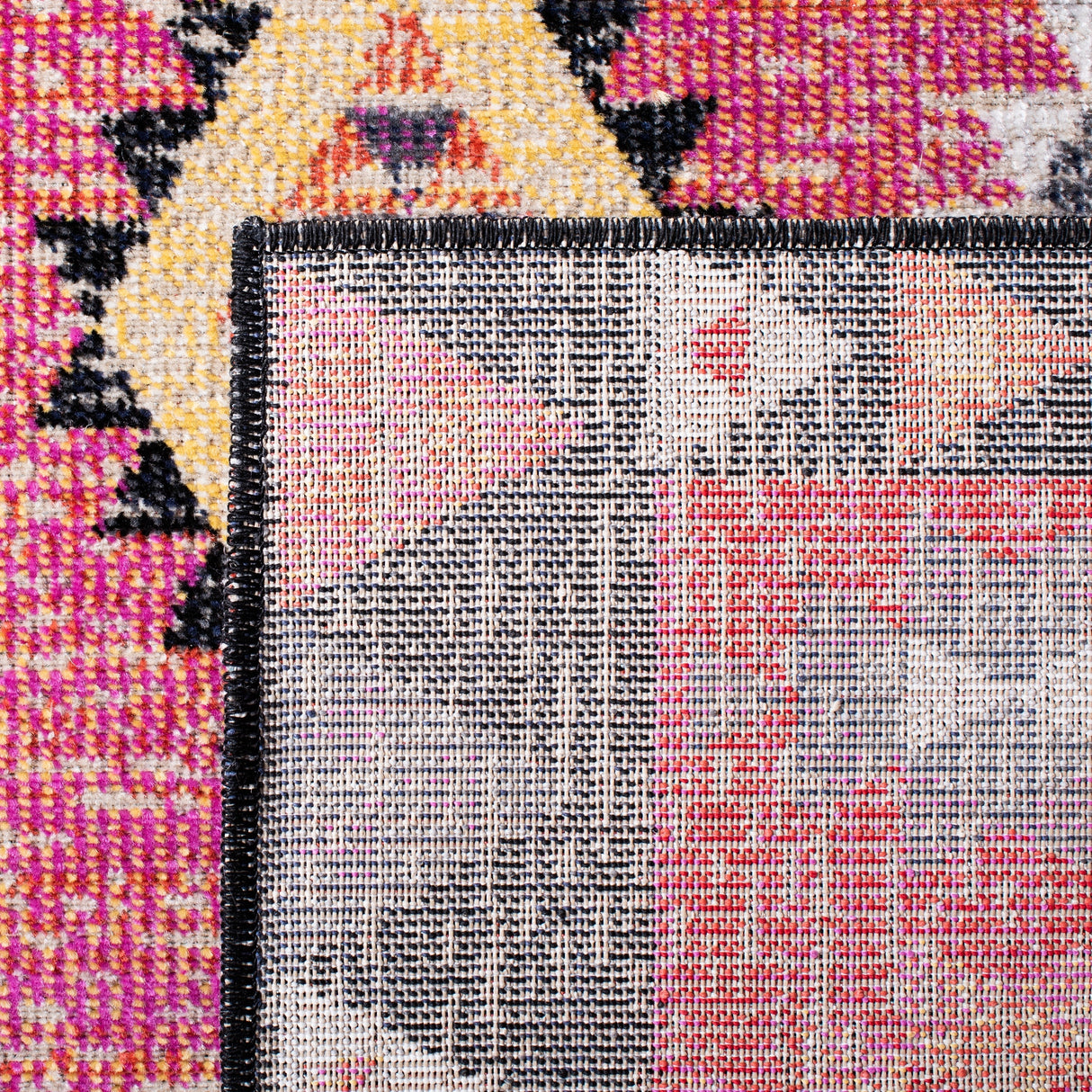 Safavieh Montage Mtg201U Pink/Black Rug.