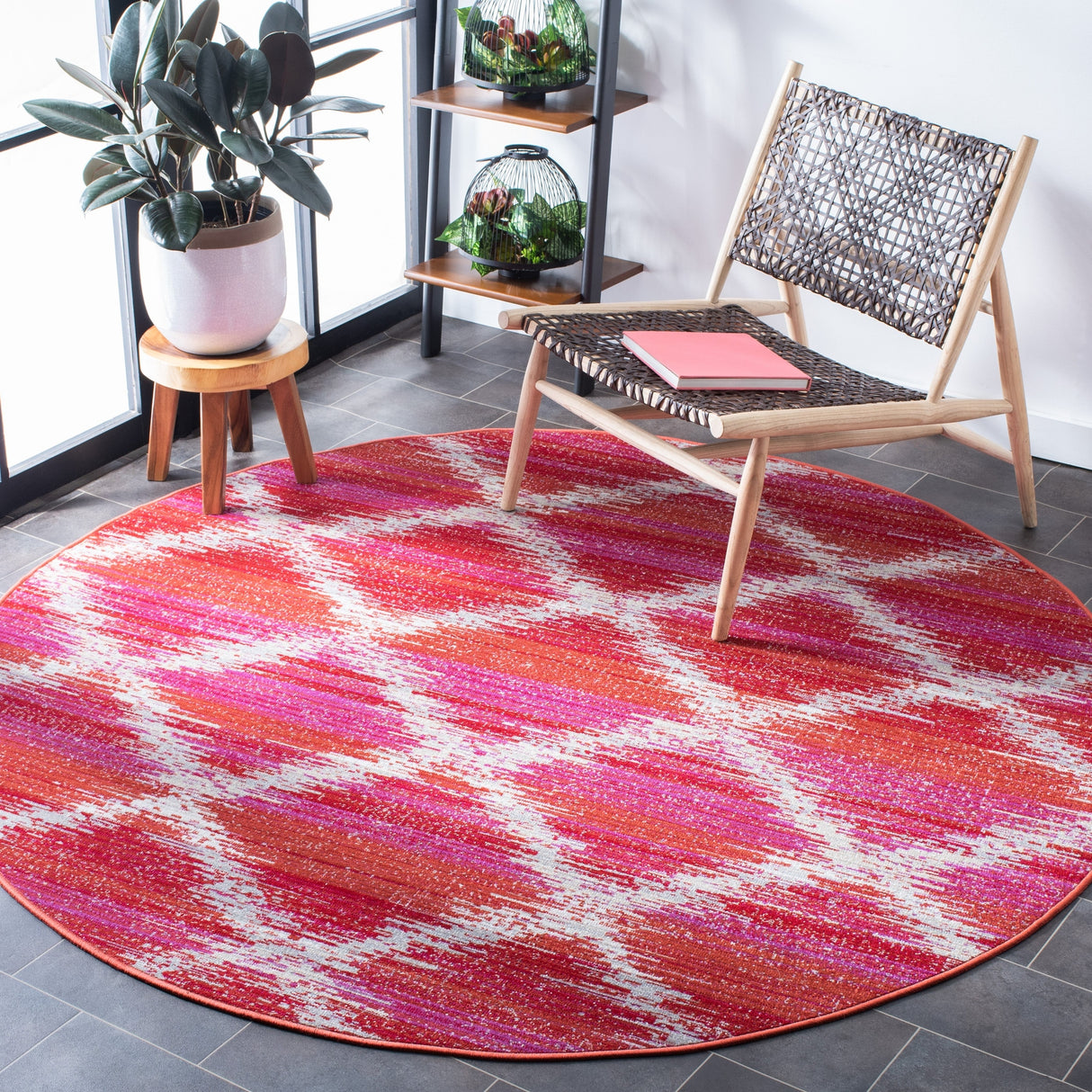 Safavieh Montage Mtg261R Fuchsia/Ivory Rug.
