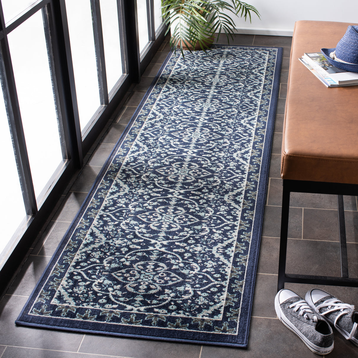 Safavieh Montage Mtg283N Navy/Ivory Rugs.