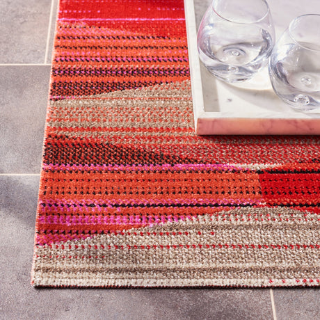 Safavieh Montage Mtg301Q Red/Fuchsia Rug.