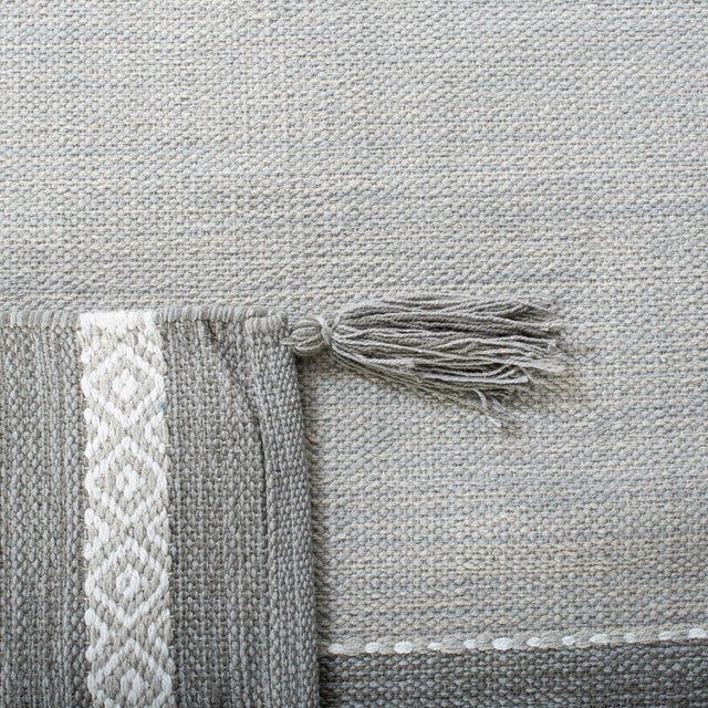 Safavieh Montauk Mtk214F Grey/Ivory Rugs.