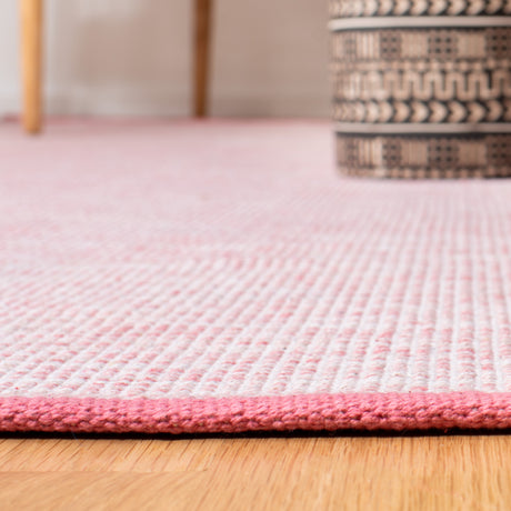 Safavieh Montauk Mtk250U Pink/Fuchsia Area Rug