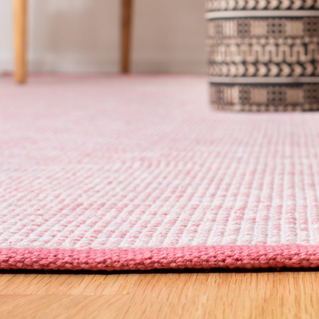 Safavieh Montauk Mtk250U Pink/Fuchsia Area Rug