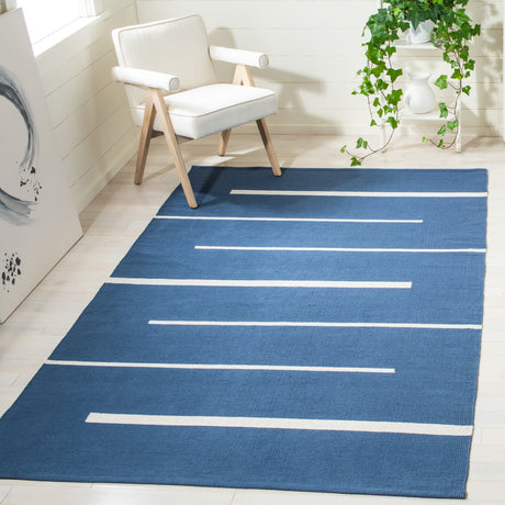 Safavieh Montauk Mtk311N Navy/Ivory Area Rug