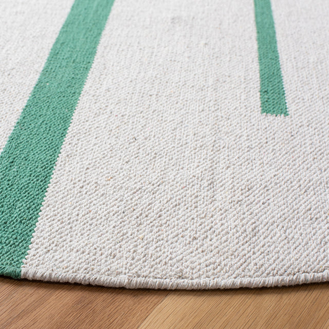 Safavieh Montauk Mtk311X Ivory/Dark Green Rugs.