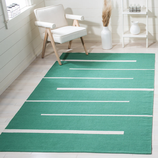 Safavieh Montauk Mtk311Y Dark Green/Ivory Area Rug