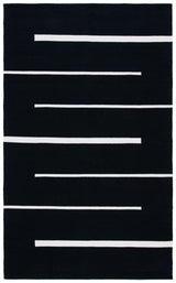 Safavieh Montauk Mtk311Z Black/Ivory Rugs.