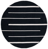 Safavieh Montauk Mtk311Z Black/Ivory Rugs.