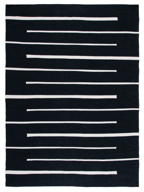 Safavieh Montauk Mtk311Z Black/Ivory Area Rug