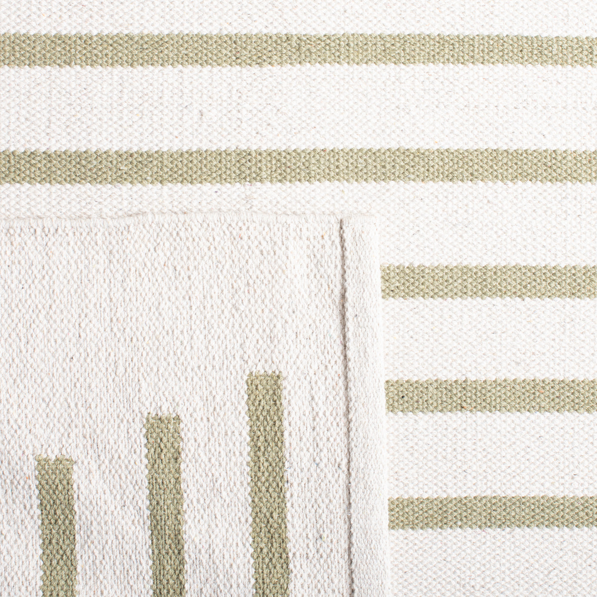 Safavieh Montauk Mtk313J Ivory/Light Green Rugs.