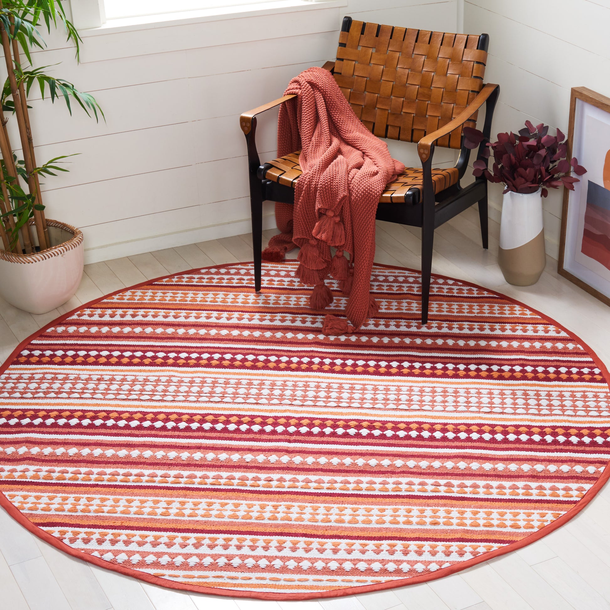 Safavieh Montauk Mtk451P Orange/Ivory Area Rug