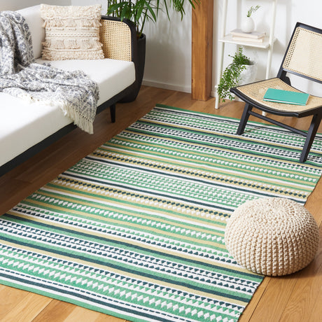 Safavieh Montauk Mtk451Y Green/Ivory Rug.