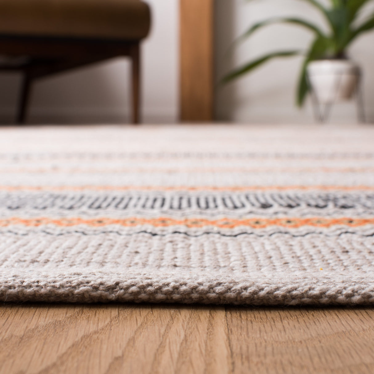 Safavieh Montauk Mtk536P Orange/Beige Rugs.