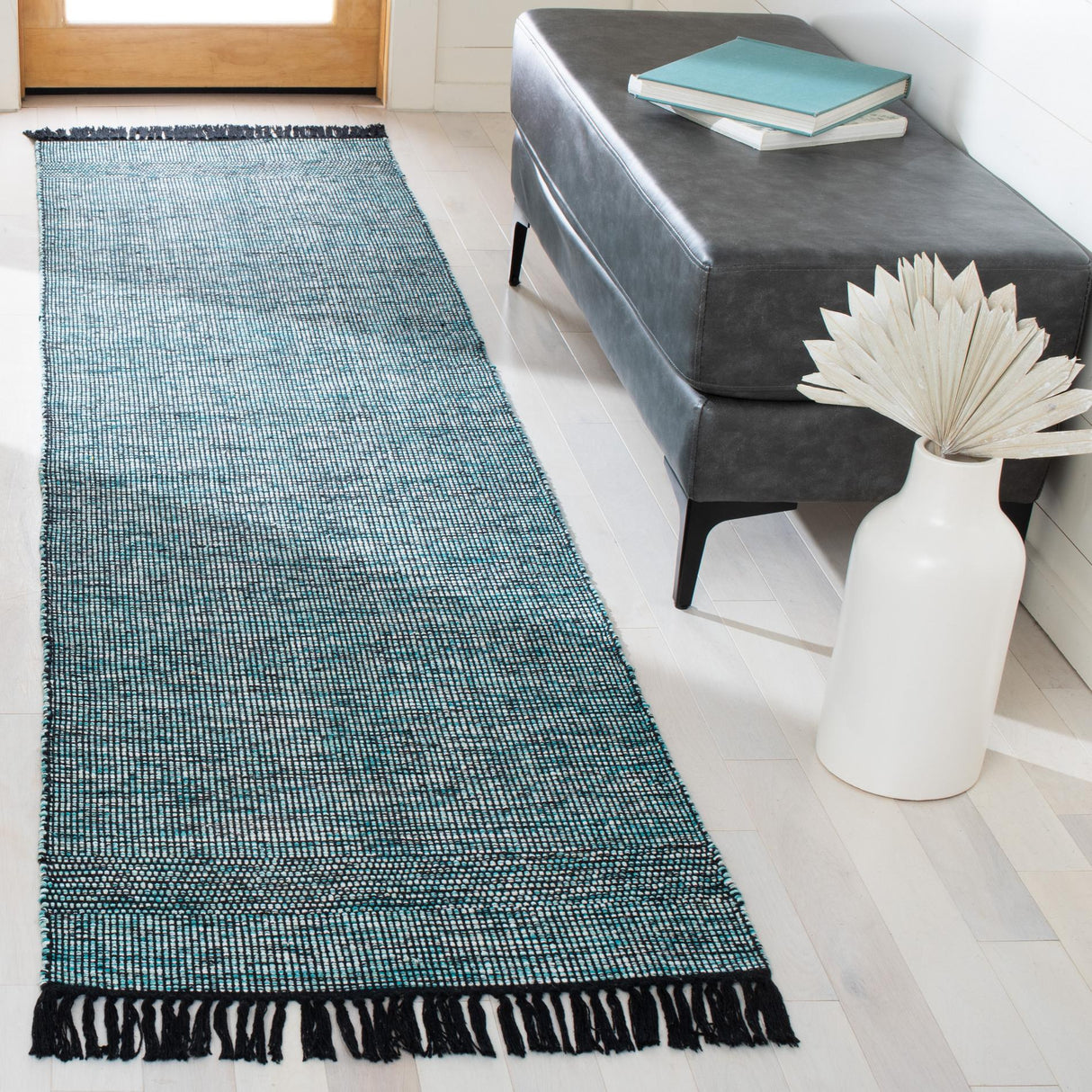 Safavieh Montauk Mtk620K Turquoise/Black Rugs.