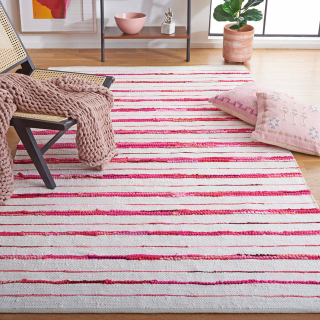 Safavieh Montauk Mtk623Q Red/Ivory Area Rug