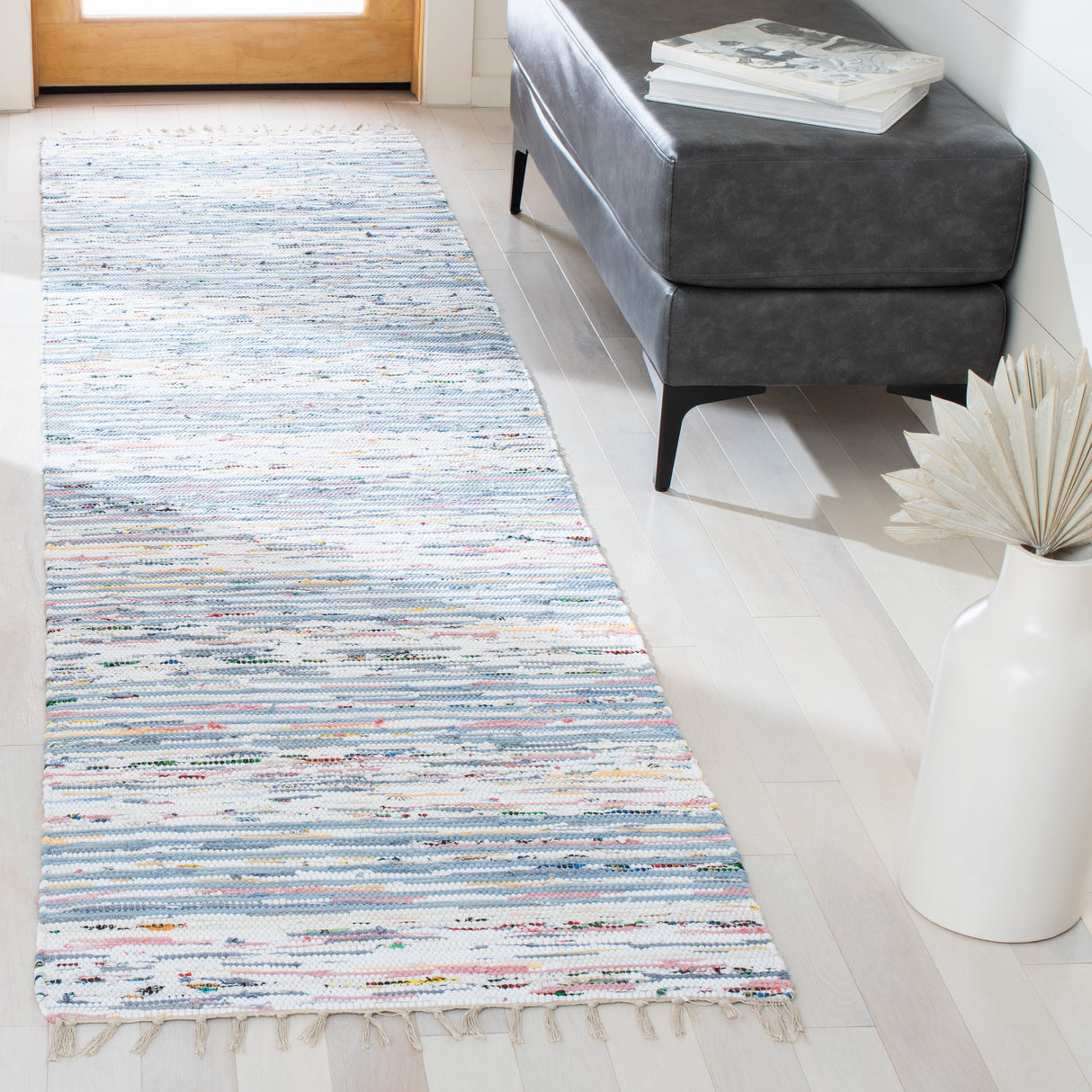 Safavieh Montauk Mtk625M Blue/Ivory Rugs.