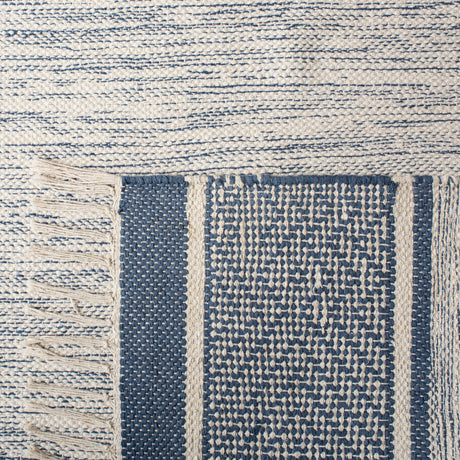 Safavieh Montauk Mtk651N Ivory/Navy Area Rug