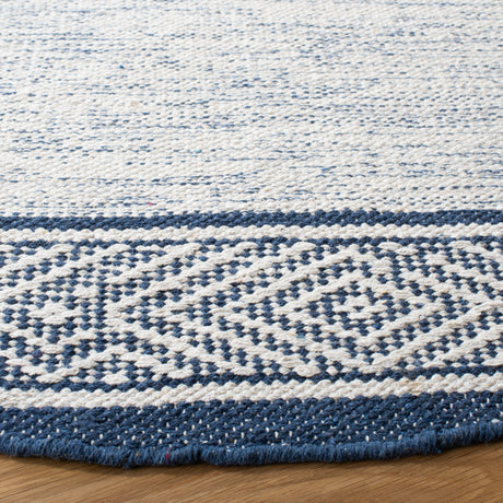 Safavieh Montauk Mtk651N Ivory/Navy Area Rug