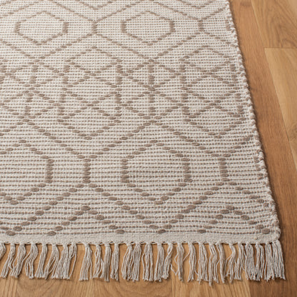 Safavieh Montauk Mtk652T Brown/Beige Area Rug