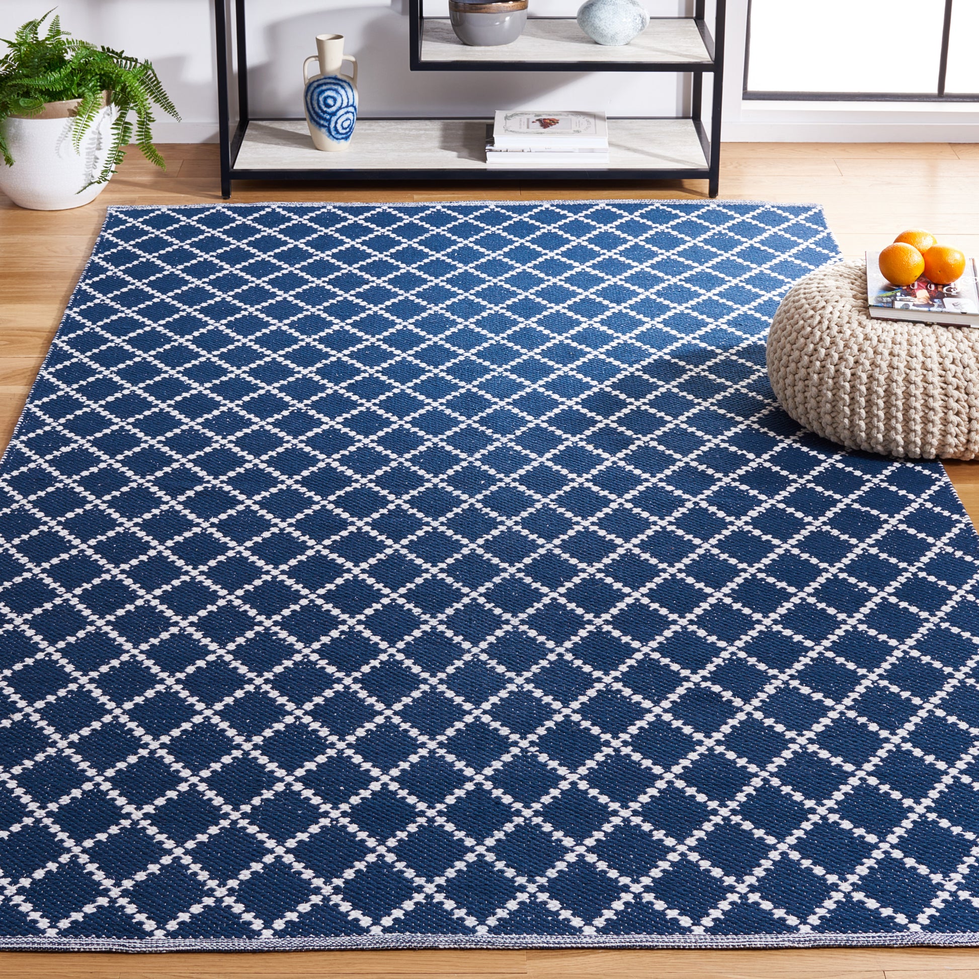 Safavieh Montauk Mtk706N Navy/Ivory Area Rug