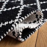 Safavieh Montauk Mtk706Z Black/Ivory Rug.