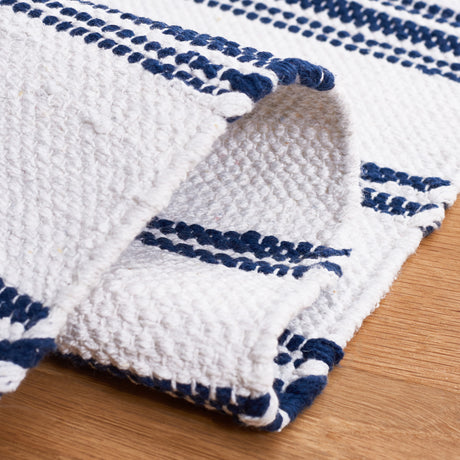 Safavieh Montauk Mtk708N Navy/Ivory Rug.