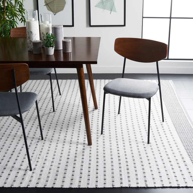 Safavieh Montauk Mtk714F Grey/Ivory Rug.