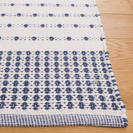 Safavieh Montauk Mtk714N Navy/Ivory Rug.