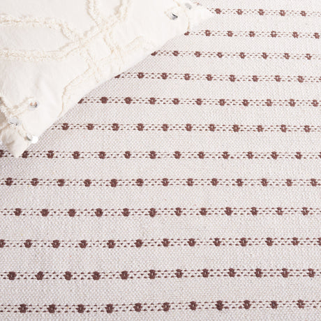 Safavieh Montauk Mtk714T Brown/Ivory Rug.