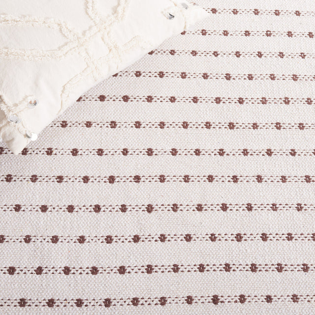 Safavieh Montauk Mtk714T Brown/Ivory Rug.