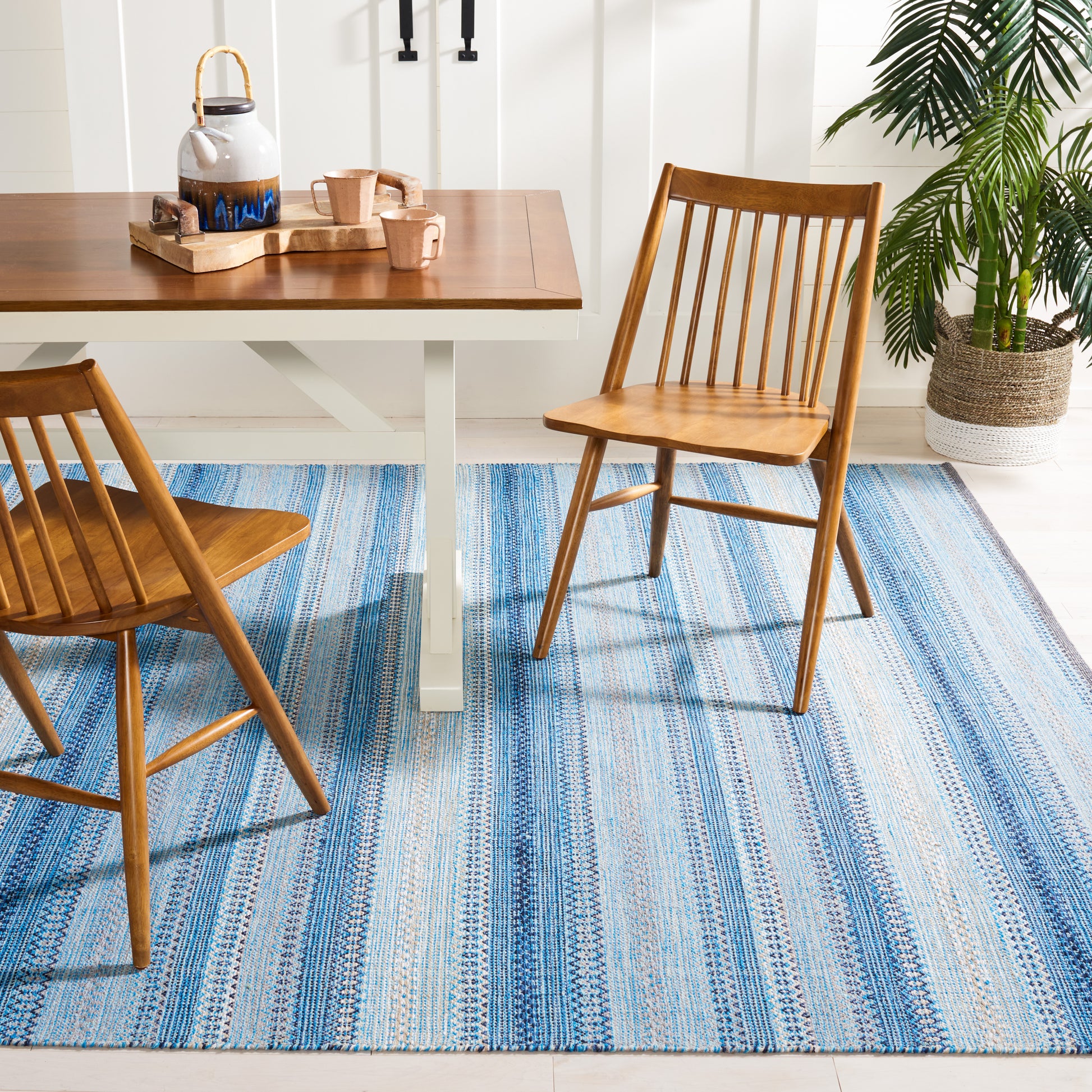 Safavieh Montauk Mtk851G Grey/Blue Area Rug