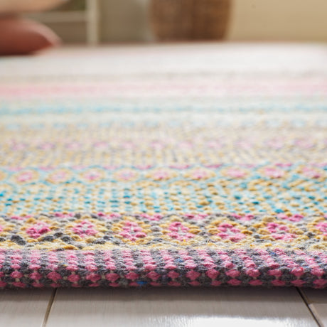 Safavieh Montauk Mtk851U Blue/Pink Rug.