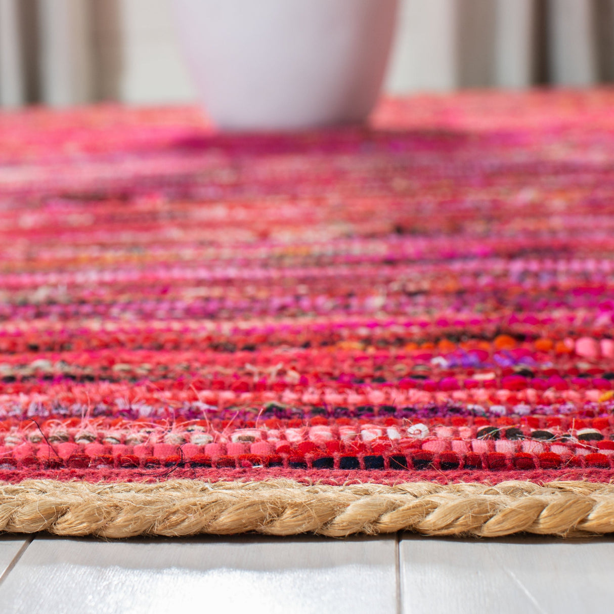 Safavieh Montauk Mtk960Q Red/Natural Rugs.