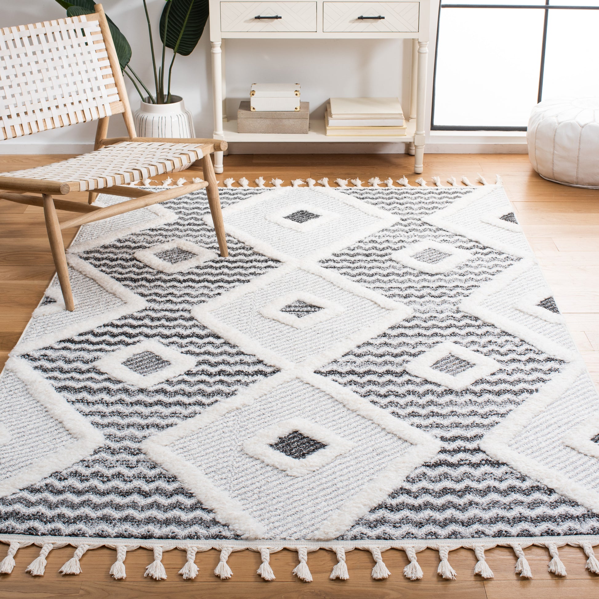 Safavieh Moroccan Tassel Shag Mts612F Grey/Ivory Area Rug