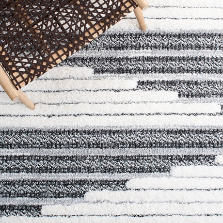 Safavieh Moroccan Tassel Shag Mts622F Dark Grey/Ivory Rug.