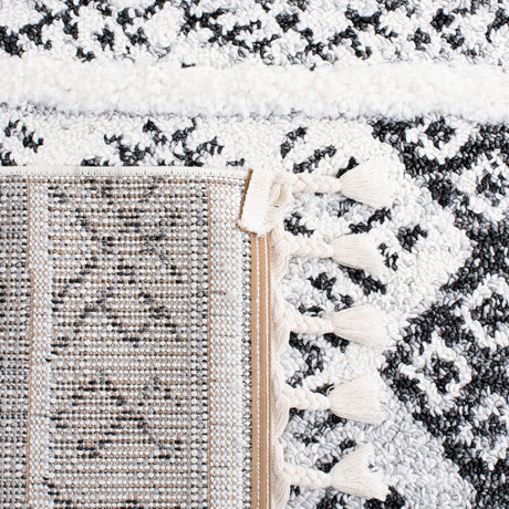 Safavieh Moroccan Tassel Shag Mts630A Ivory/Grey Rug.