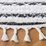 Safavieh Moroccan Tassel Shag Mts632Z Black/Ivory Rug.