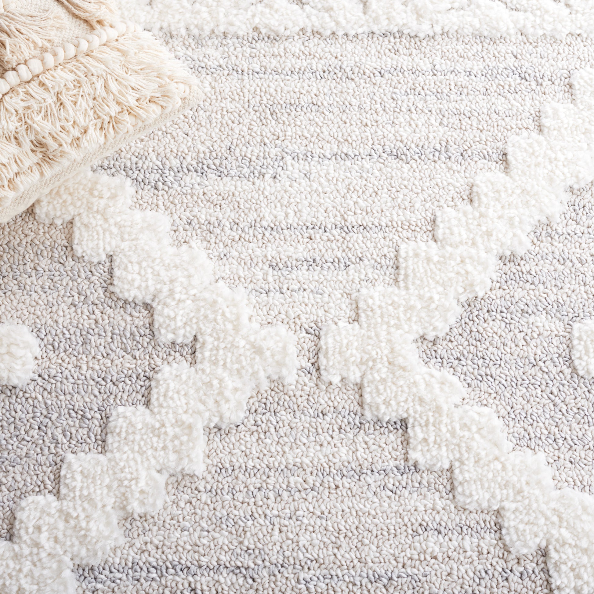 Safavieh Moroccan Tassel Shag Mts640A Ivory/Beige Area Rug