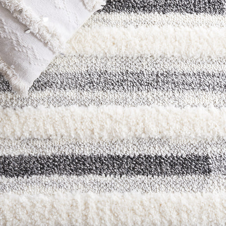 Safavieh Moroccan Tassel Shag Mts648A Ivory/Grey Rug.