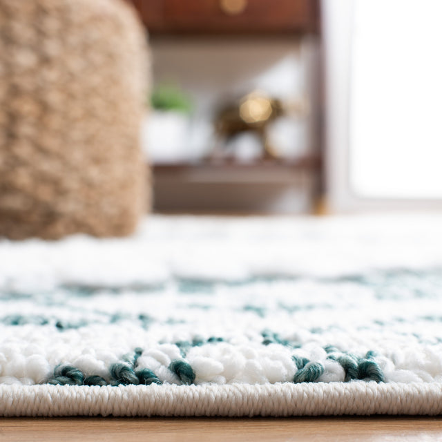 Safavieh Moroccan Tassel Shag Mts652Y Green/Ivory Rug.